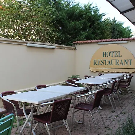 Les Acacias De Ratabizet Hotel Genas