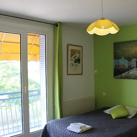 Les Acacias De Ratabizet Hotel 2*